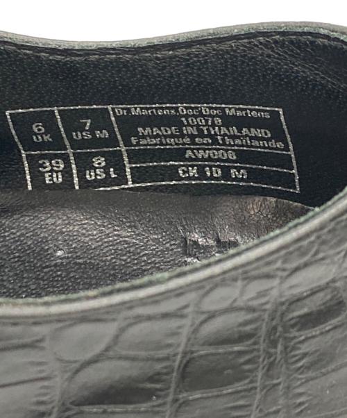 Dr.Martens（ドクターマーチン）Dr.Martens (ドクターマーチン) 型押し3ホールブーツ ブラック サイズ:UK6の古着・服飾アイテム