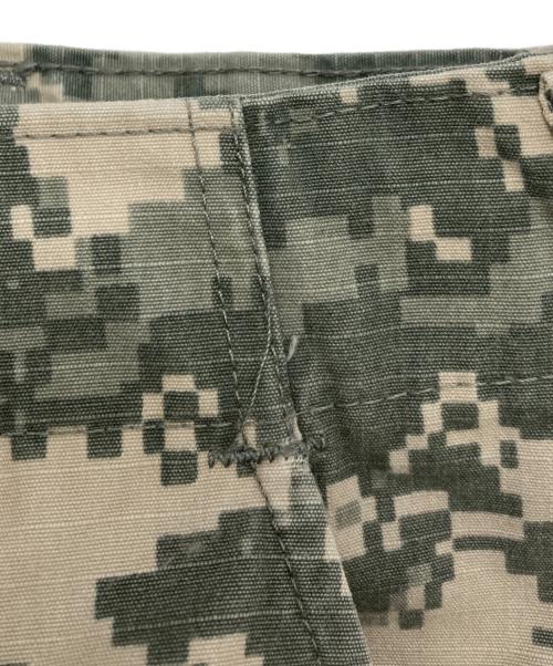 USED（ユーズド）USED (ユーズド) デジタルカモ柄カーゴパンツ カーキ サイズ:MEDIUM-REGULARの古着・服飾アイテム