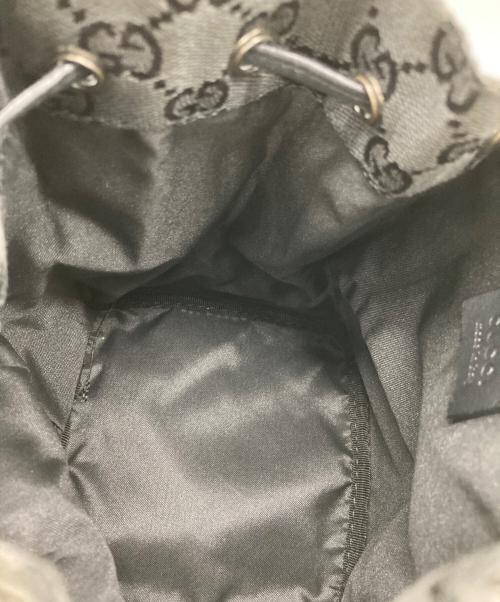 GUCCI（グッチ）GUCCI (グッチ) GGキャンパス巾着ポーチ ブラックの古着・服飾アイテム