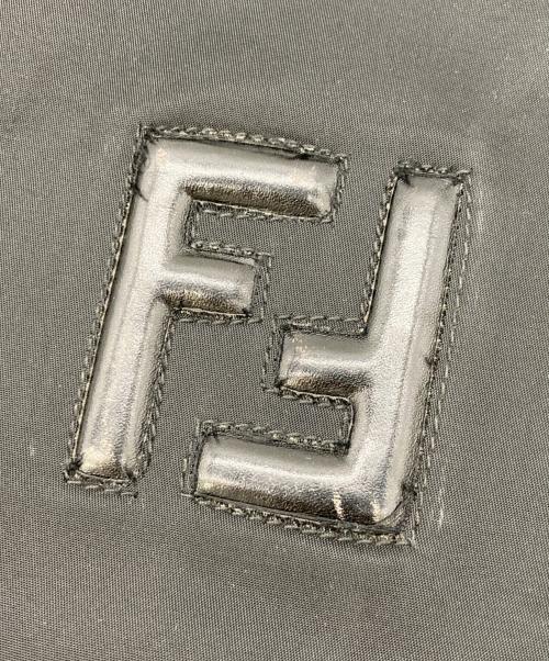 FENDI（フェンディ）FENDI (フェンディ) ショルダーバッグ ブラックの古着・服飾アイテム