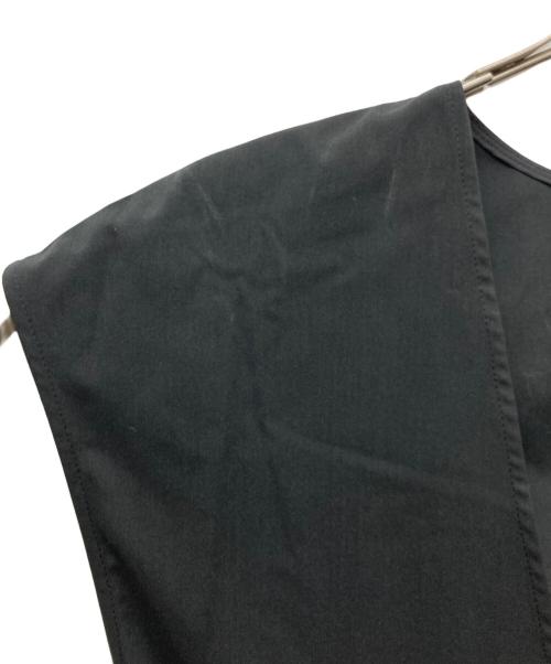 LE PHIL（ル フィル）LE PHIL (ル フィル) バッククロスプリーツワンピース ブラックの古着・服飾アイテム