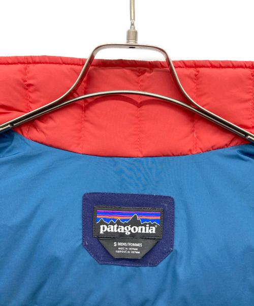 Patagonia（パタゴニア）Patagonia (パタゴニア) ダウンベスト ネイビー×レッド サイズ:Sの古着・服飾アイテム