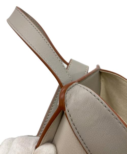 LOEWE（ロエベ）LOEWE (ロエベ) ハンモックスモールショルダーバッグ ベージュの古着・服飾アイテム