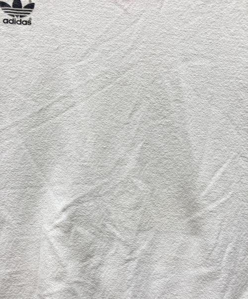adidas（アディダス）adidas (アディダス) Vネックカットソー ホワイト サイズ:GB Lの古着・服飾アイテム