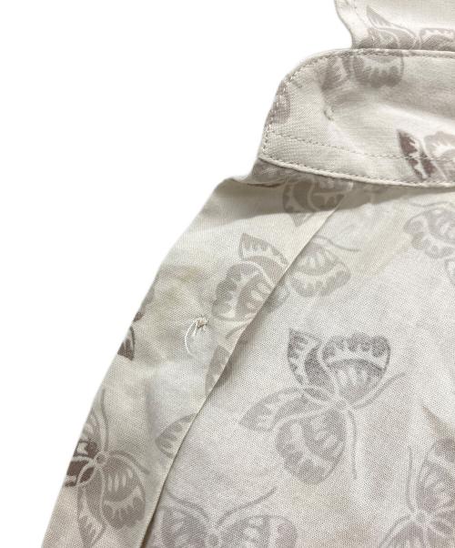 BOTTEGA VENETA（ボッテガベネタ）BOTTEGA VENETA (ボッテガベネタ) バタフライ柄シャツ ベージュ サイズ:40の古着・服飾アイテム