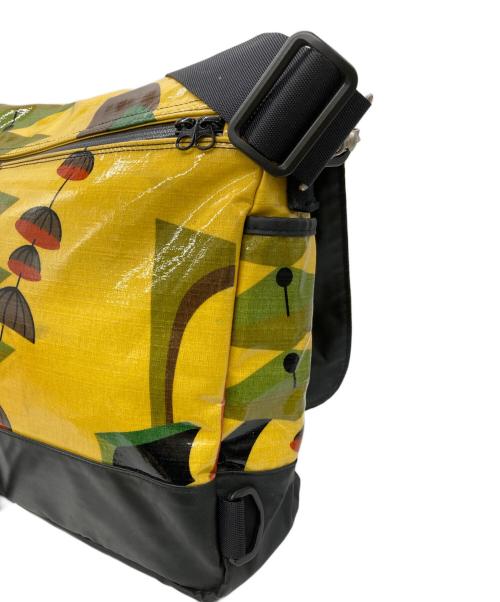 Dry Bones（ドライボーンズ）Dry bones (ドライボーンズ) メッセンジャーバッグ イエローの古着・服飾アイテム