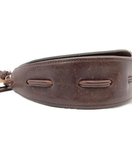 IL BISONTE（イル ビゾンテ）IL BISONTE (イル ビゾンテ) 半月型ショルダーバッグ ブラウンの古着・服飾アイテム