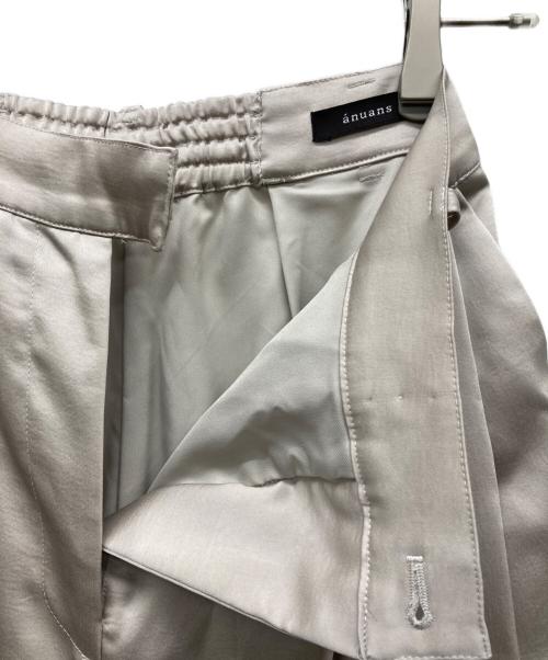 anuans（アニュアンス）anuans (アニュアンス) サテンカーゴパンツ ベージュ サイズ:Sの古着・服飾アイテム