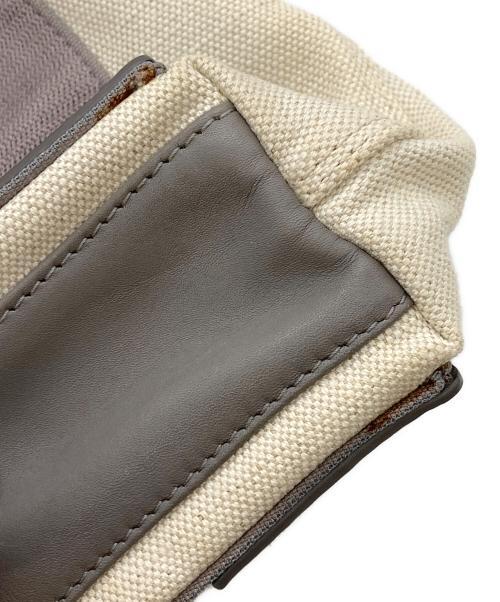 BALENCIAGA（バレンシアガ）BALENCIAGA (バレンシアガ) ネイビーカバスXS ホワイトの古着・服飾アイテム