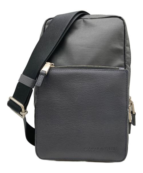 Calvin Klein（カルバンクライン）Calvin Klein (カルバンクライン) ワンショルダーバッグ ブラックの古着・服飾アイテム