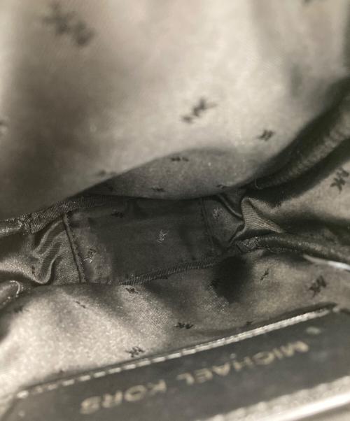 MICHAEL KORS（マイケル・コース）MICHAEL KORS (マイケル・コース) ショルダーバッグ ネイビーの古着・服飾アイテム