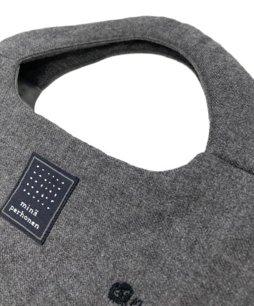 mina perhonen（ミナ ペルホネン）mina perhonen (ミナ ペルホネン) wolf&flower グレーの古着・服飾アイテム