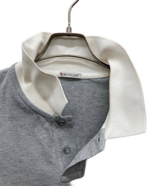 MONCLER（モンクレール）MONCLER (モンクレール) ポロシャツ グレー サイズ:XLの古着・服飾アイテム