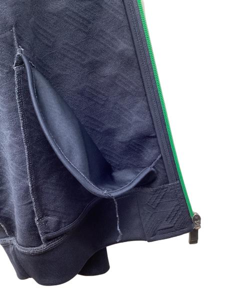 BOSS（ボス）BOSS (ボス) エンボスデザインジップジャケット ネイビー サイズ:Lの古着・服飾アイテム