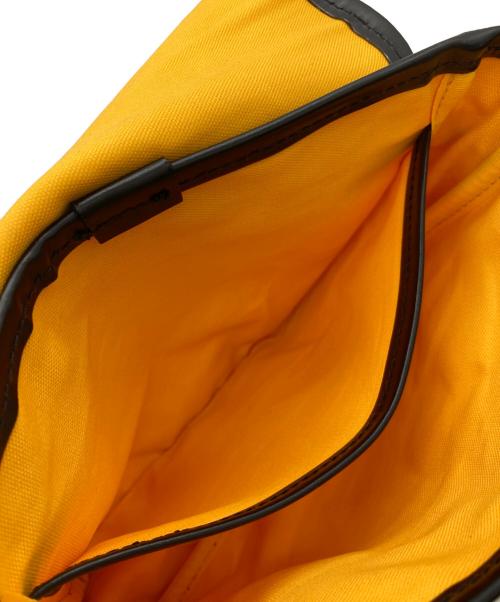 Resurrection（レザレクション）Resurrection (レザレクション) ウエストポーチ ブラックの古着・服飾アイテム