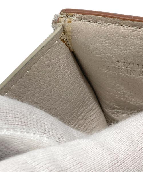 LOEWE（ロエベ）LOEWE (ロエベ) 3つ折り財布 アイボリーの古着・服飾アイテム