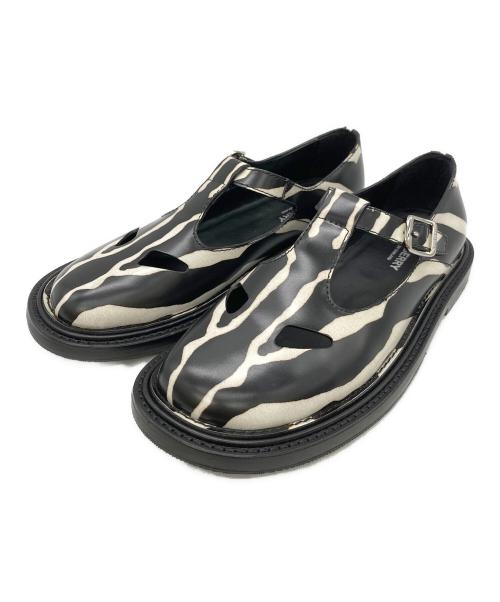 BURBERRY（バーバリー）BURBERRY (バーバリー) レザーシューズ ブラック サイズ:38 1/2の古着・服飾アイテム