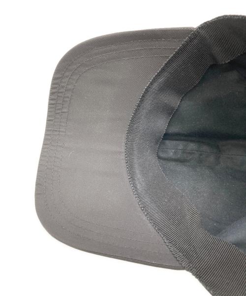 PRADA（プラダ）PRADA (プラダ) ロゴプレートナイロンベースボールキャップ ブラック サイズ:Lの古着・服飾アイテム