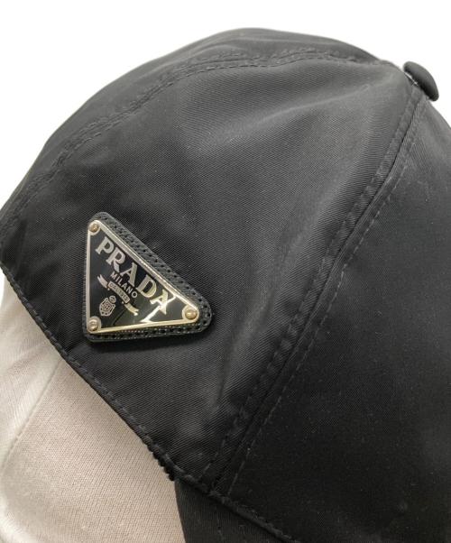 PRADA（プラダ）PRADA (プラダ) ロゴプレートナイロンベースボールキャップ ブラック サイズ:Lの古着・服飾アイテム