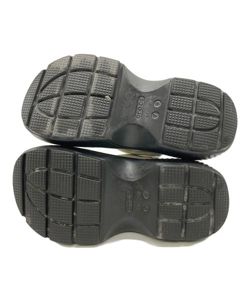 crocs（クロックス）crocs (クロックス) 厚底サンダル ホワイト×ブラック サイズ:M7 W9の古着・服飾アイテム
