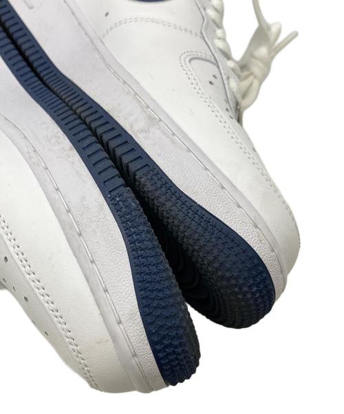 NIKE（ナイキ）NIKE (ナイキ) NIKE AIR FORCE 1 '07 White/Navy サイズ:US8の古着・服飾アイテム
