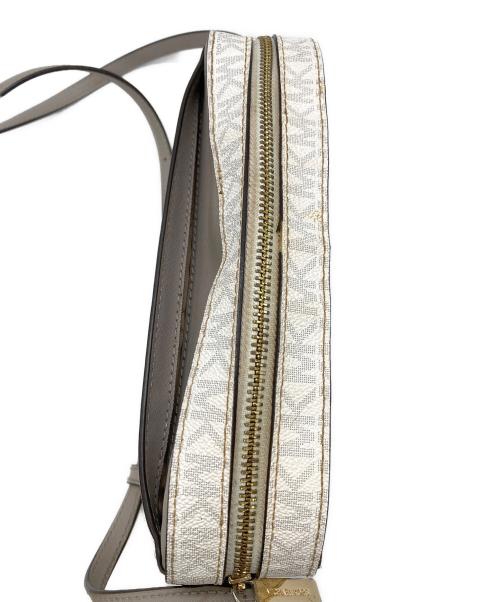 MICHAEL KORS（マイケル・コース）MICHAEL KORS (マイケル・コース) ショルダーバッグ ホワイトの古着・服飾アイテム