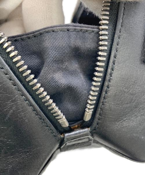 BALLY（バリー）BALLY (バリー) キューブショルダーバッグ ブラックの古着・服飾アイテム