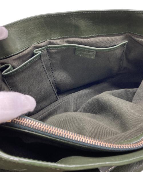 CELINE（セリーヌ）CELINE (セリーヌ) レザーハンドバッグ カーキの古着・服飾アイテム