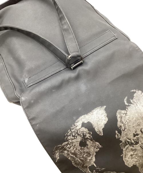 Jean Paul GAULTIER（ジャンポールゴルチェ）Jean Paul GAULTIER (ジャンポールゴルチェ) フラップリュック 世界地図 ブラックの古着・服飾アイテム