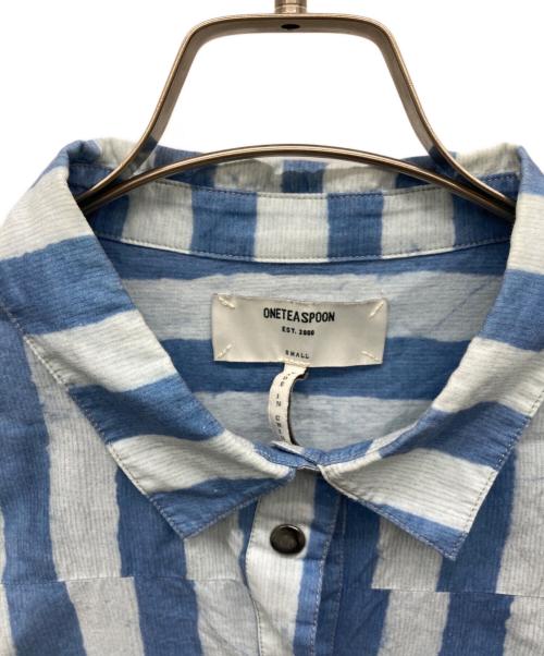 One Teaspoon（ワンティースプーン）One Teaspoon (ワンティースプーン) ストライプドルマンスリーブシャツ スカイブルー サイズ:SMALLの古着・服飾アイテム