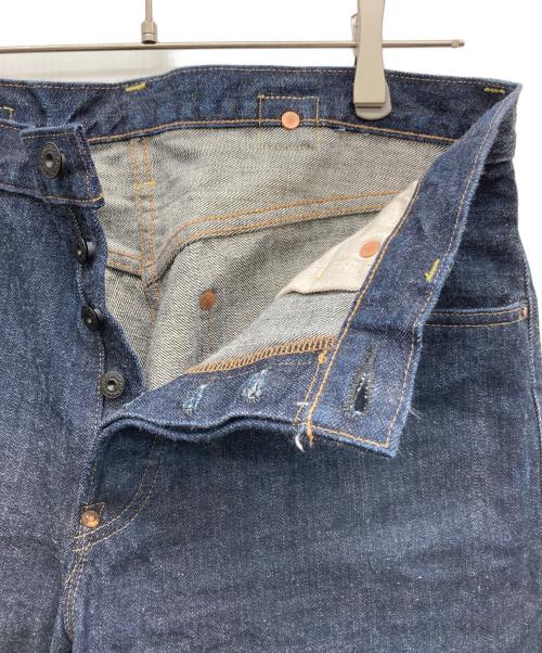 BURGUS PLUS（バーガスプラス）BURGUS PLUS (バーガスプラス) デニムパンツ インディゴ サイズ:33の古着・服飾アイテム