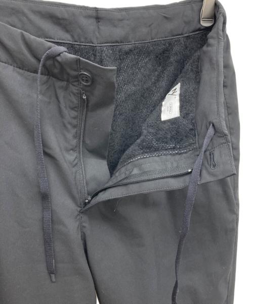 NEUTRALWORKS.（ニュートラルワークス.）NEUTRALWORKS. (ニュートラルワークス.) インサレーションテイラードパンツ ブラック サイズ:XS UNISEXの古着・服飾アイテム