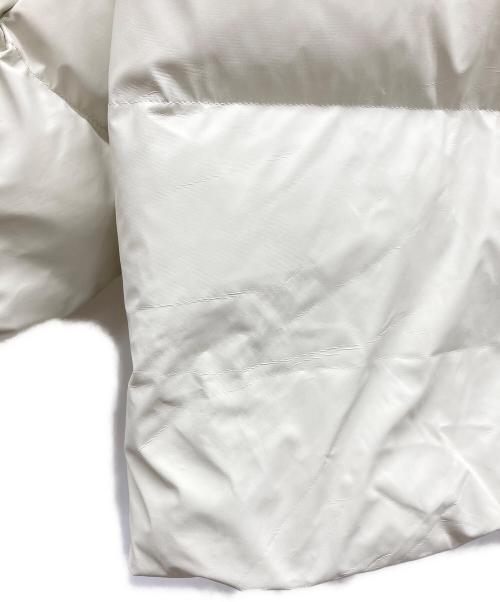 SLY（スライ）SLY (スライ) FINE TOUCH LOFTECH PUFFER ジャケット アイボリー サイズ:１の古着・服飾アイテム