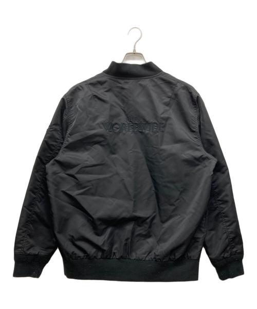 HUF（ハフ）HUF (ハフ) FAKE NEWS REVER MA-1 JACKET ブラック サイズ:XLの古着・服飾アイテム