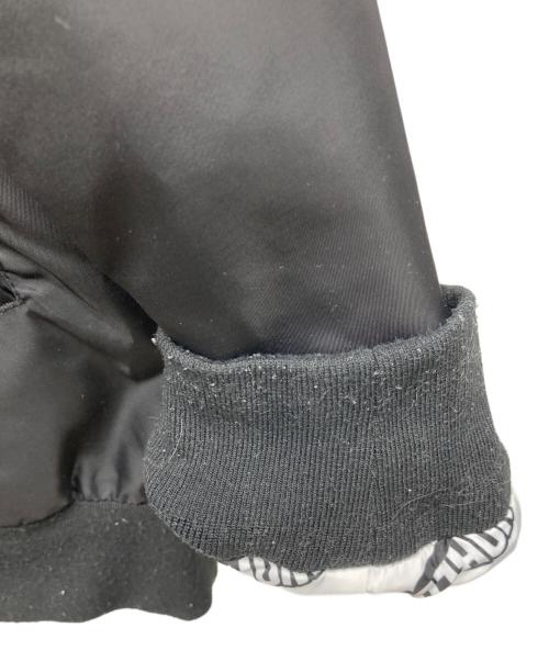 HUF（ハフ）HUF (ハフ) FAKE NEWS REVER MA-1 JACKET ブラック サイズ:XLの古着・服飾アイテム