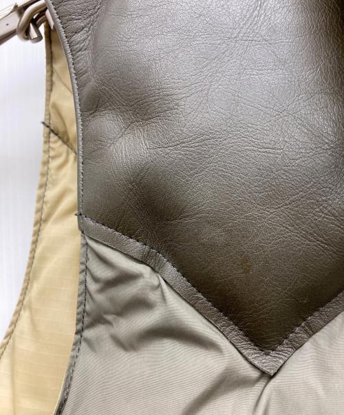 CarHartt（カーハート）CarHartt (カーハート) RockyMountainFeatherBed (ロッキーマウンテンフェザーベッド) Christy Vest カーキ サイズ:42の古着・服飾アイテム