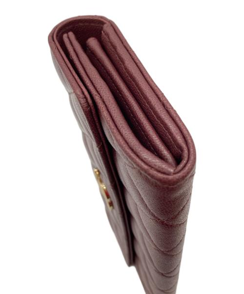 CHANEL（シャネル）CHANEL (シャネル) マトラッセキャビアスキンフラップウォレット ボルドーの古着・服飾アイテム
