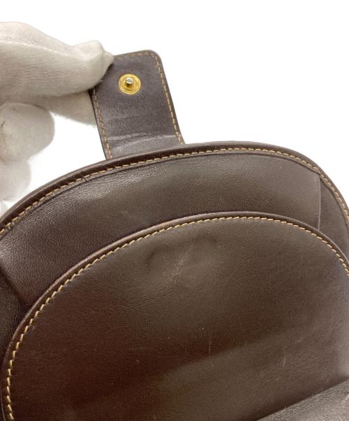 FENDI（フェンディ）FENDI (フェンディ) ズッカ柄二つ折り財布 ブラウンの古着・服飾アイテム