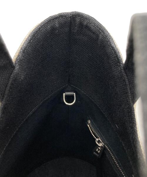 BALENCIAGA（バレンシアガ）BALENCIAGA (バレンシアガ) WAVE 2WAY TOTE BAG アイボリーの古着・服飾アイテム