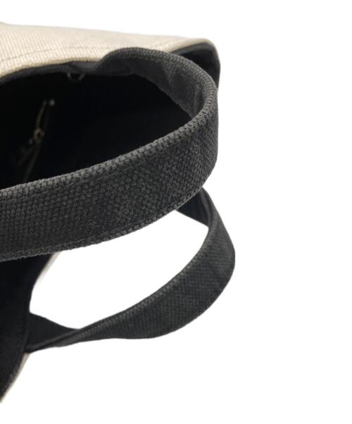 BALENCIAGA（バレンシアガ）BALENCIAGA (バレンシアガ) WAVE 2WAY TOTE BAG アイボリーの古着・服飾アイテム