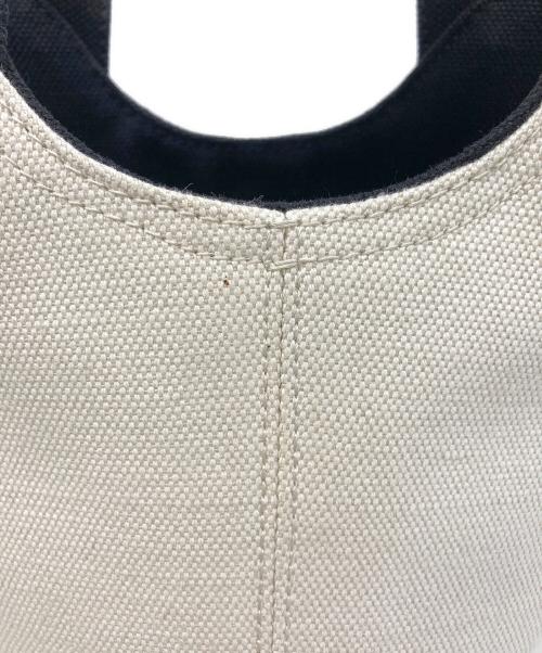 BALENCIAGA（バレンシアガ）BALENCIAGA (バレンシアガ) WAVE 2WAY TOTE BAG アイボリーの古着・服飾アイテム