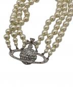 Vivienne Westwoodヴィヴィアンウエストウッド）の古着「THREE ROW PEARL BAS RELIEF」｜ベージュ