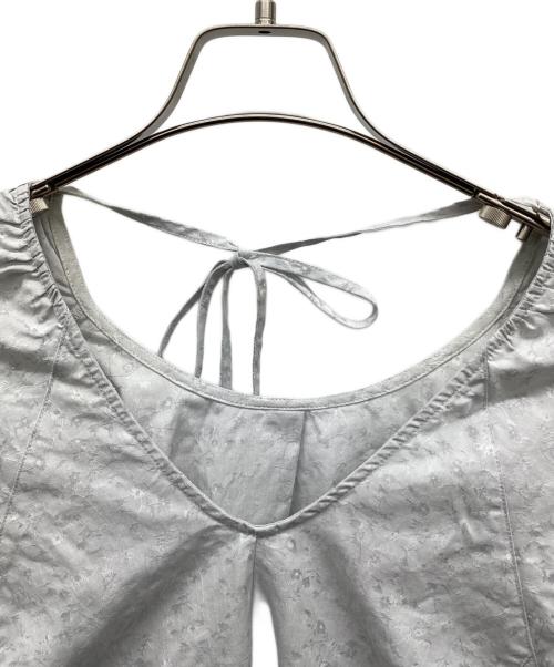 machatt（マチャット）machatt (マチャット) フラワーショートスリーブブラウス グレー サイズ:表記無しの古着・服飾アイテム