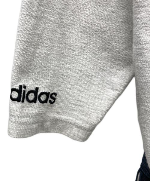 adidas（アディダス）adidas (アディダス) スウェット グレー サイズ:US 2XLの古着・服飾アイテム