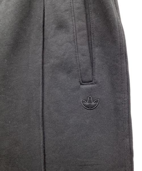 adidas（アディダス）adidas (アディダス) プレミアム エッセンシャルズピンタック ワイドレッグパンツ ブラック サイズ:Sの古着・服飾アイテム