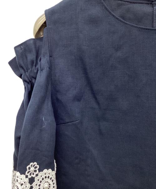 Rene（ルネ）Rene (ルネ) オープンショルダーリネン ブラウス ネイビー サイズ:36の古着・服飾アイテム