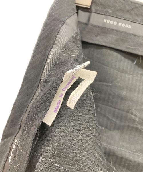 HUGO BOSS（ヒューゴ ボス）HUGO BOSS (ヒューゴ ボス) スラックス グレー サイズ:050の古着・服飾アイテム