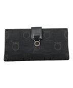 Salvatore Ferragamoサルヴァトーレ フェラガモ）の古着「ガンチーニ長財布」｜ブラック