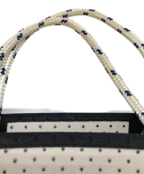 STATE OF ESCAPE（ステイトオブエスケープ）STATE OF ESCAPE (ステイトオブエスケープ) ネオプレン２WAYショルダーバック ホワイトの古着・服飾アイテム