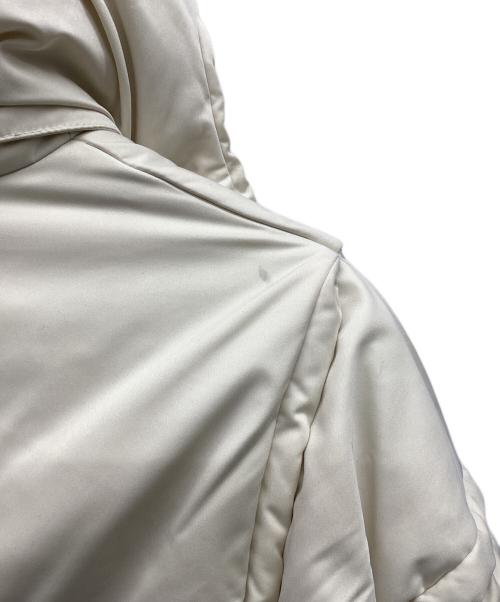 melt the lady（メルトザレディ）MELT THE LADY (メルトザレディ) ボックスボリュームダウン アイボリー サイズ:Fの古着・服飾アイテム